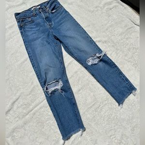Levis wedgie straight jeans